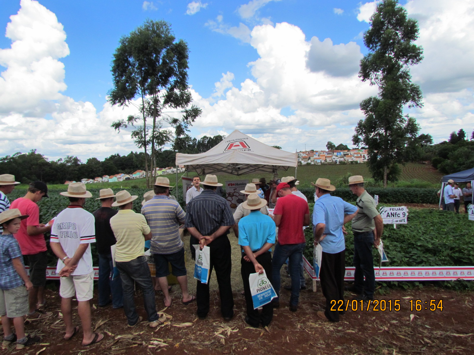 Você está visualizando atualmente Dia de Campo – Safra 2014/2015